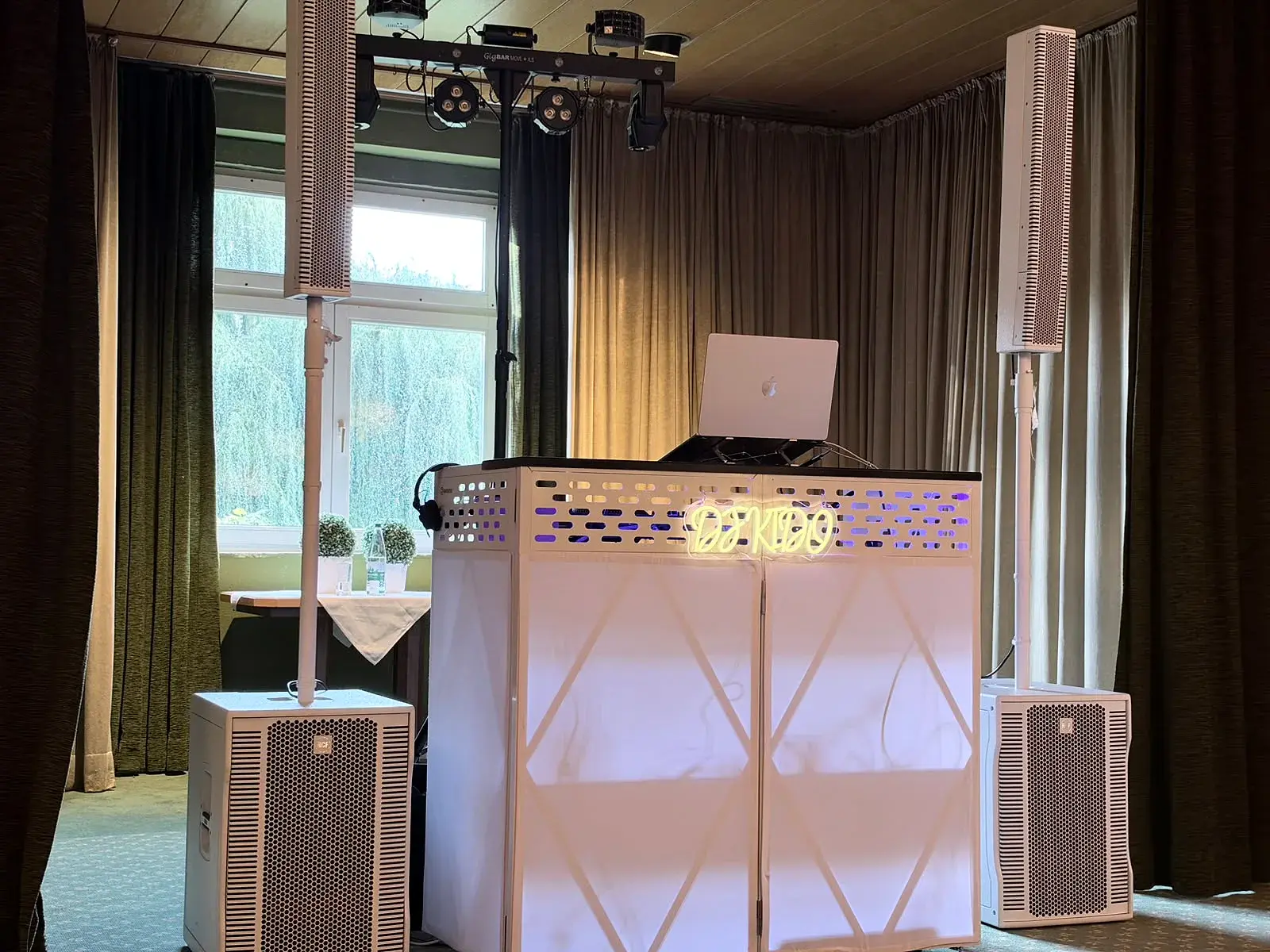DJ-KIDO-Aufbau im Landhotel Zur Eiche